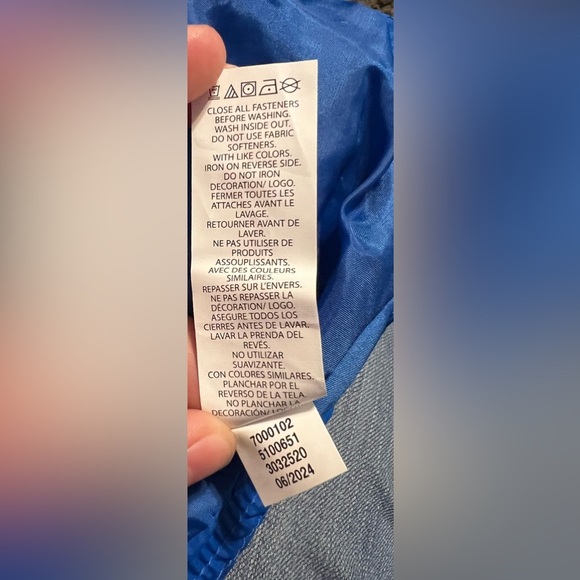 NWT The Children’s Place Blue Puffer Jacket - Picture 8 of 9